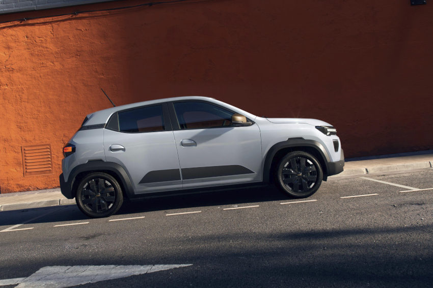 UserFiles/Image/news/2025/Dacia _Spring_fl_2025_big.jpg